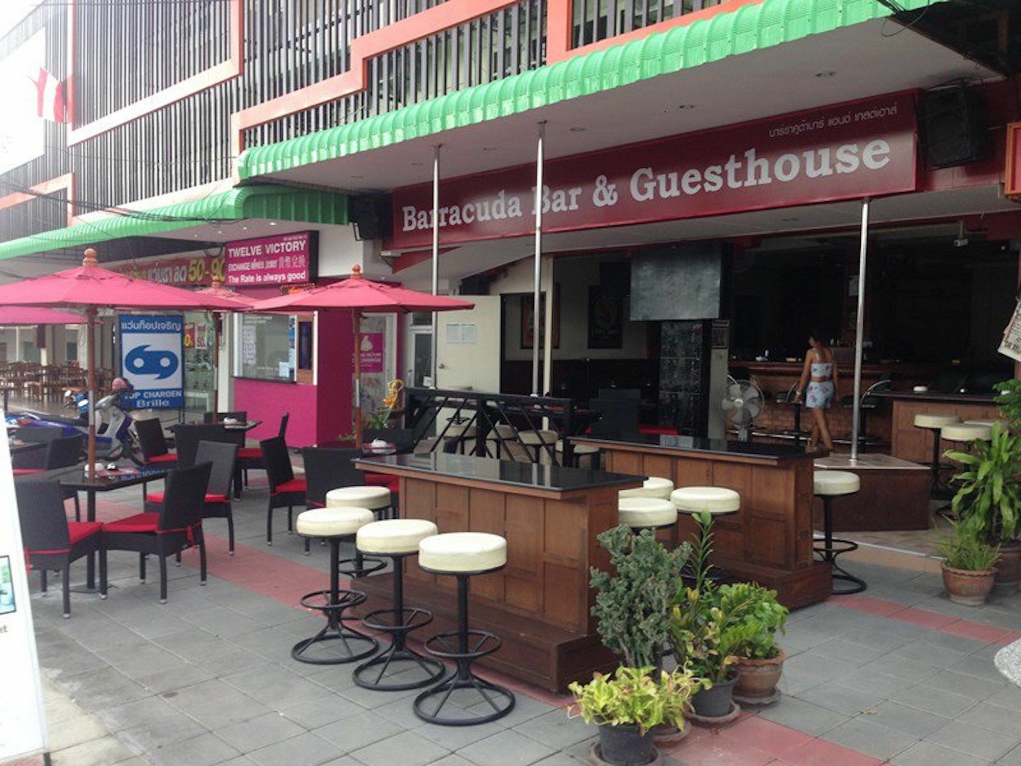 Hotel Ryan'S Bar Pattaya Exterior foto